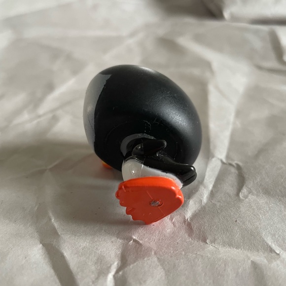 Littlest Pet Shop Black Puffin - Picture 2 of 4